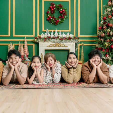 DIY Christmas Card Photo: Why a $30 Tripod Beats a $150 Mini Session
