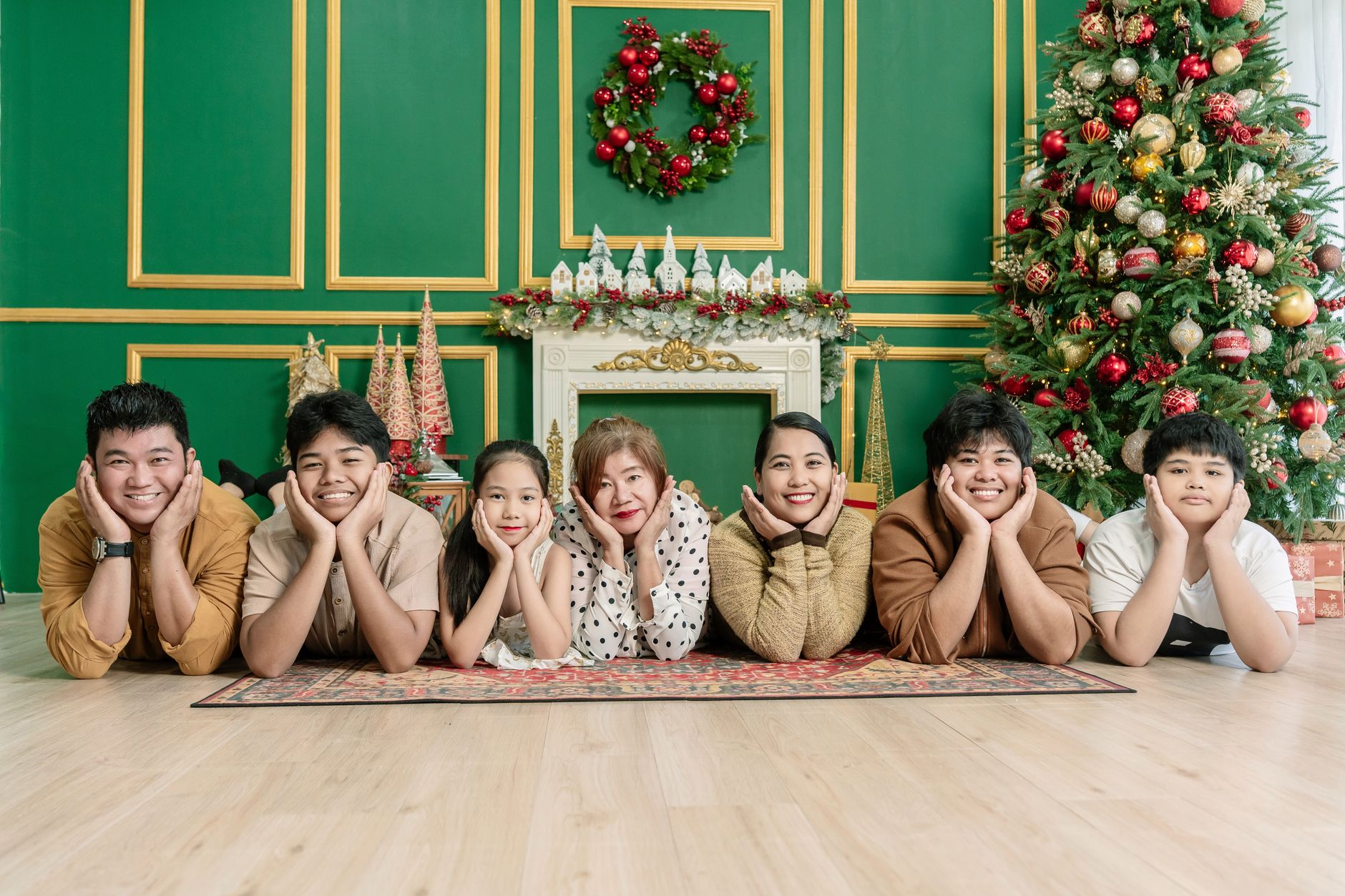 DIY Christmas Card Photo: Why a $30 Tripod Beats a $150 Mini Session