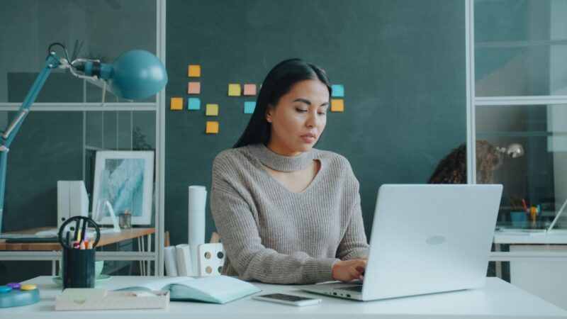 Freelancing 101: How to Launch Your Creative Career as a Solopreneur