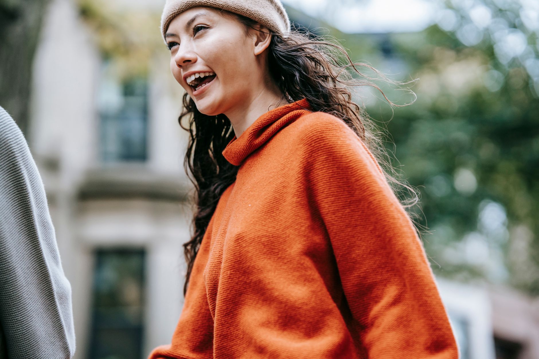 Is Cheap Cashmere Worth It? The $50 Sweater Math Nobody Shows You