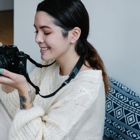 The Photography Beginner’s Guide: Camera Settings and Composition Tips for Instagram-Worthy Shots